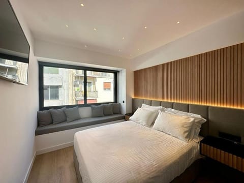 BlueMotion - CruiseHub 1B Apartment in Pireas