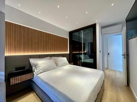 BlueMotion - CruiseHub 1B Apartment in Pireas