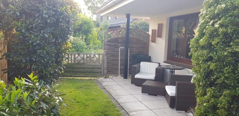 Garden, Seating area