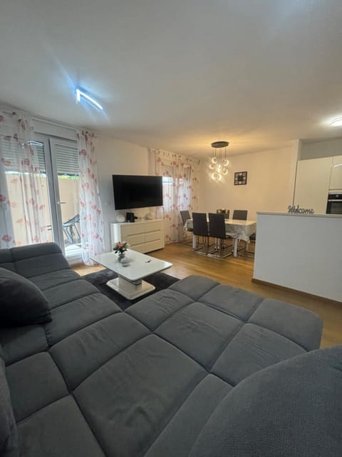 Dining area, Bedroom