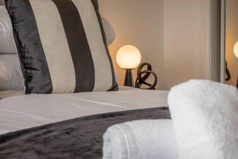 Park View-modern 2 bed apartment Apartment in Bellshill