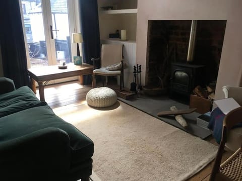 Stylish Two Large Double Bedroom House in Central Harrogate with on street parking House in Harrogate