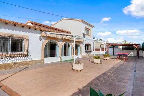 Property building, Facade/entrance, Off site