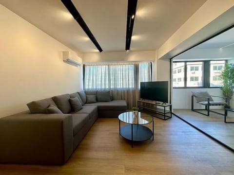 BlueMotion - CruiseHub 3B Apartment in Pireas