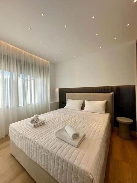 BlueMotion - CruiseHub 3B Apartment in Pireas