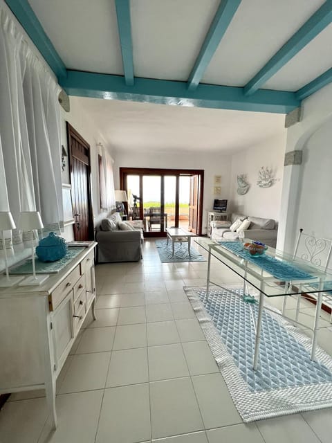 Balcony/Terrace, Living room