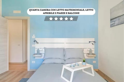 Bed, Photo of the whole room, Bedroom, Text overlay