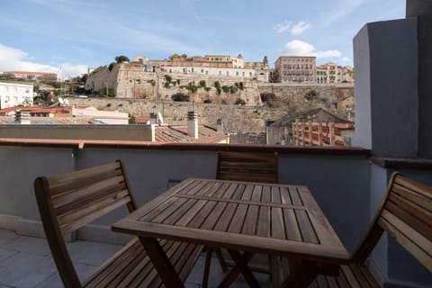 Patio, City view