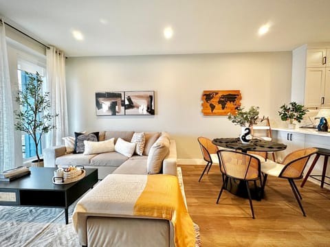 Living room, Dining area