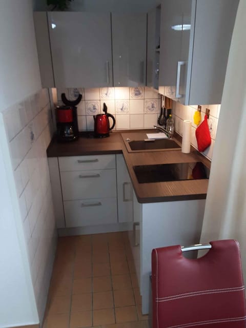 Coffee/tea facilities, Dining area