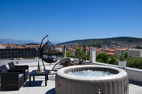 Studio apartman with jacuzzi on rooftop Apartment in Trogir