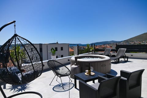 Studio apartman with jacuzzi on rooftop Apartment in Trogir