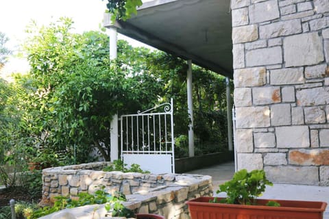 Apartments Jozica in Brna - Insel Korcula 6371 Apartment in Dubrovnik-Neretva County