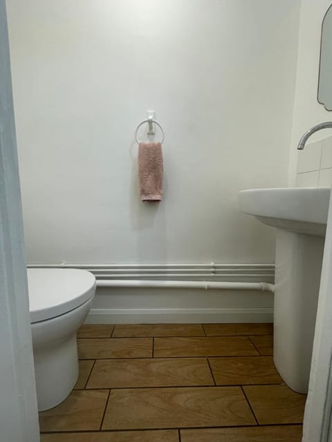 Rooms in stylish house Vacation rental in Milton Keynes