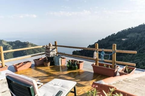 La Finestra sul Mare a Drignana (5Terre, Vernazza) House in Cinque Terre