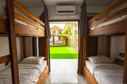 What The Duck Backpackers Hostel in North Kuta