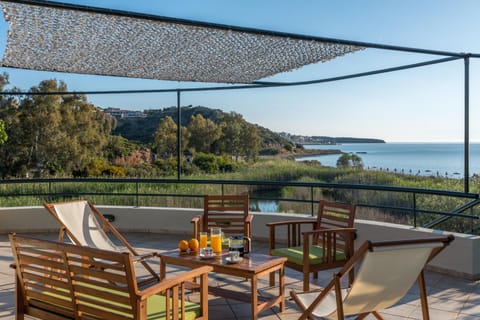 Patio, Day, Natural landscape, View (from property/room), Balcony/Terrace, Seating area, Mountain view, River view, Sea view