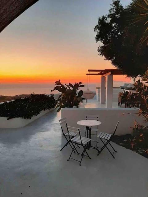 Natural landscape, View (from property/room), Sea view, Sunrise