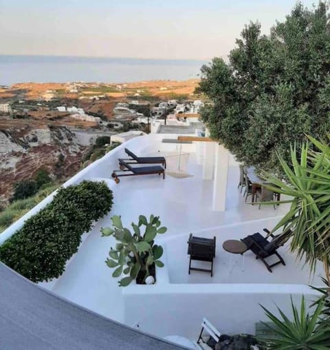 Patio, Day, Natural landscape, View (from property/room), Balcony/Terrace, Balcony/Terrace, Sea view, sunbed