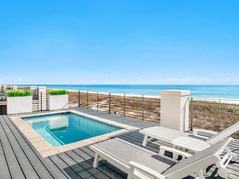 View (from property/room), Balcony/Terrace, Beach, Sea view, Swimming pool