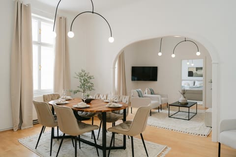 Living room, Dining area