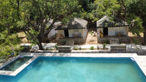 Property building, Swimming pool