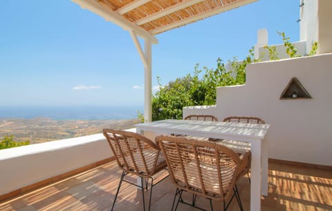 Patio, Day, View (from property/room), Balcony/Terrace, Dining area, Sea view