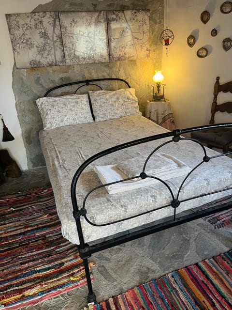 Theisoa.Old Little house in the garden . Andritsaina. House in Arcadia, Greece