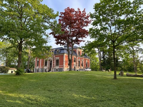 Property building, Spring, Natural landscape, Garden, Garden view