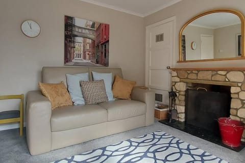 Communal lounge/ TV room, Living room, Seating area, flat iron