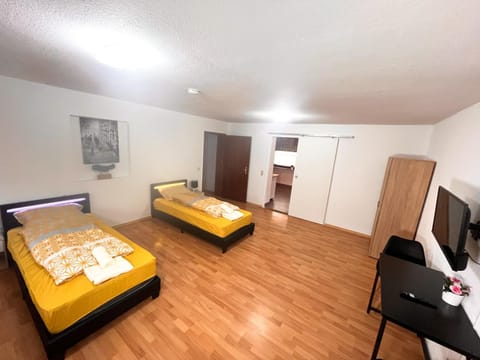 Communal lounge/ TV room, Bed, Living room, wardrobe