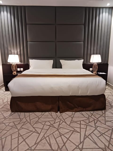 Property building, Bed