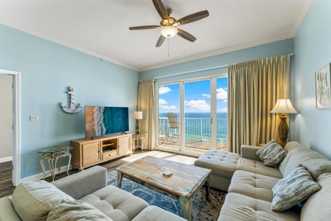 Stunning Gulf Front 3BD Condo! with Beach Chair Service for 4! presented by Dolce Vita Getaways PCB! Apartment in Long Beach