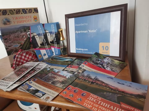 Living room, Logo/Certificate/Sign, Logo/Certificate/Sign, Logo/Certificate/Sign, Certificate/Award, Certificate/Award, Certificate/Award