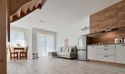 Nearby landmark, Natural landscape, Children play ground, Fishing, Horse-riding, Snorkeling, Kitchen or kitchenette, Living room, Seating area, Dining area, Beach, Windsurfing, Canoeing, Hiking, Cycling, Diving, Pets, Pets, dishwasher, washing machine