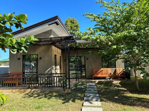 Property building, Patio, Garden, Garden view