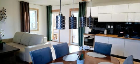 Kitchen or kitchenette, Living room, Seating area
