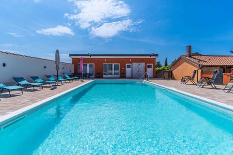 Summer, Swimming pool