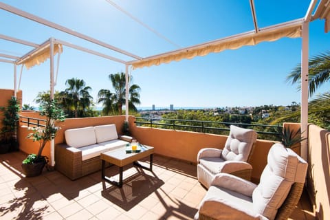 Natural landscape, View (from property/room), Balcony/Terrace, Seating area