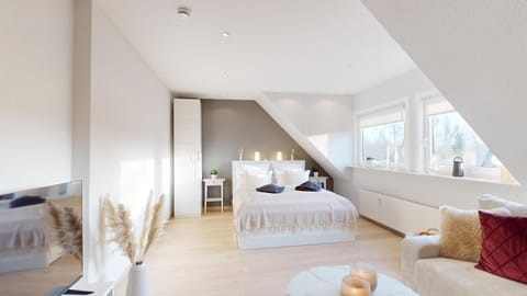 Bed, Photo of the whole room, Bedroom