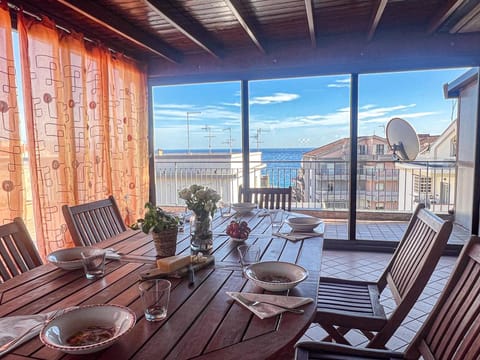View (from property/room), Balcony/Terrace, Seating area