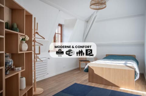 Photo of the whole room, Bedroom
