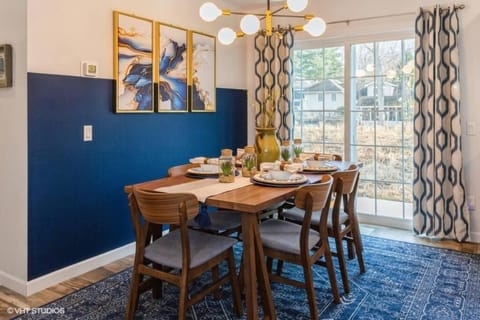 Patio, Seating area, Dining area