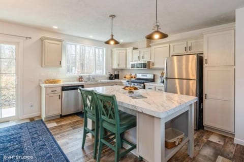 Coffee/tea facilities, Kitchen or kitchenette, dishwasher, minibar, pet friendly, stove, toaster