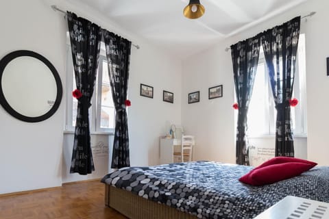 Bed, Bedroom