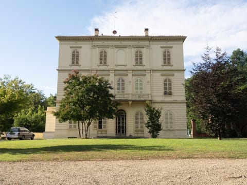 Property building, Day, Natural landscape, Garden, Garden view