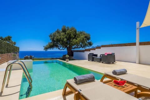 Day, Natural landscape, Seating area, Pool view, Swimming pool, towels