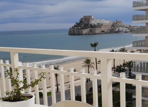 Nearby landmark, Natural landscape, View (from property/room), Balcony/Terrace, Beach, Sea view