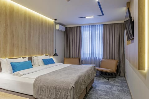 TV and multimedia, Living room, Bedroom, air conditioner