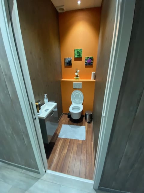 ARA Casa Apartment in Île-de-France